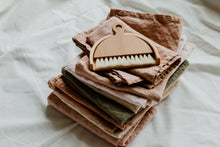 Load image into Gallery viewer, Plant dyed linen Kitchen Towel - Eco dyed dish towel Minimalist Homeware eco Gift