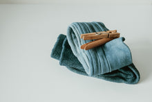 Load image into Gallery viewer, Plant dyed Organic cotton socks